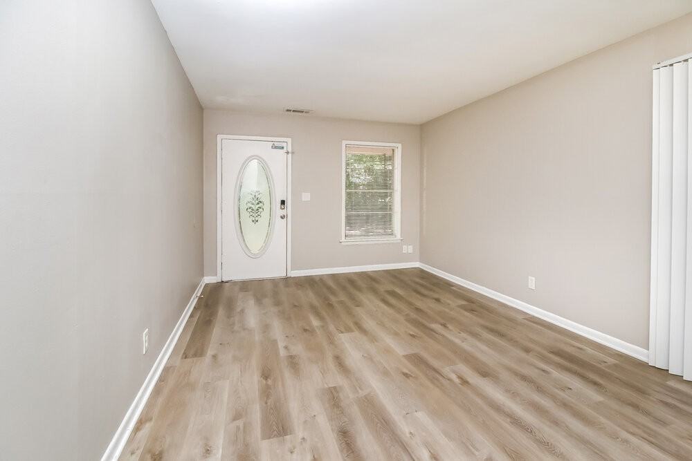 5141 Hillside Dr Nw - Photo 6 of 16