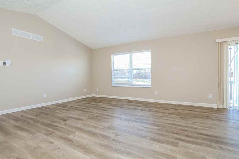 4559 Parkwick Dr - Photo 5 of 17