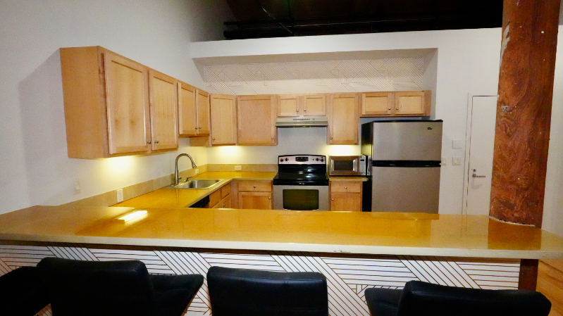 1117 Douglas Ave #302