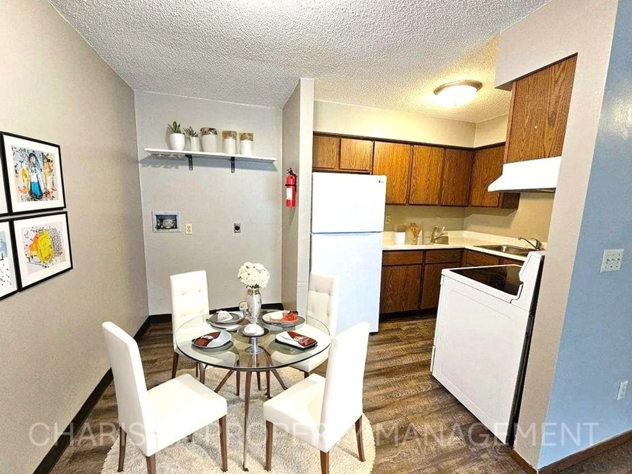 1005 E 4th Street - Photo 5 of 16