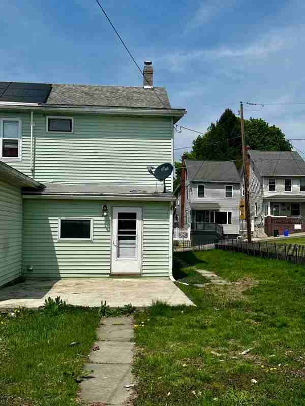 320 North St - Photo 3 of 20