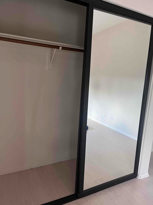 7619 Neenah St - Photo 3 of 4