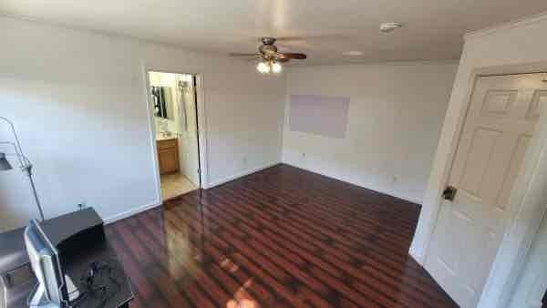 1772 Thornton Pl - Photo 2 of 4