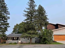 featured image of 2206 Springvale Ct