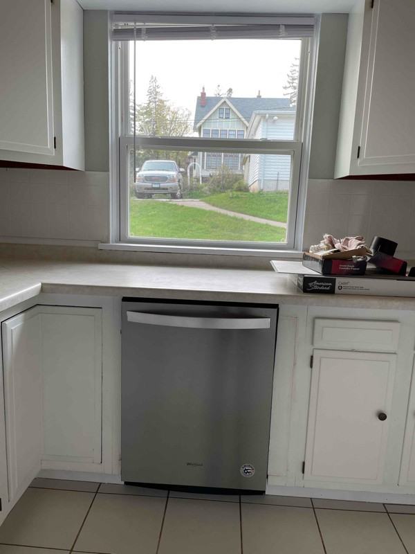 2417 E 3rd St #1 - Photo 7 of 38