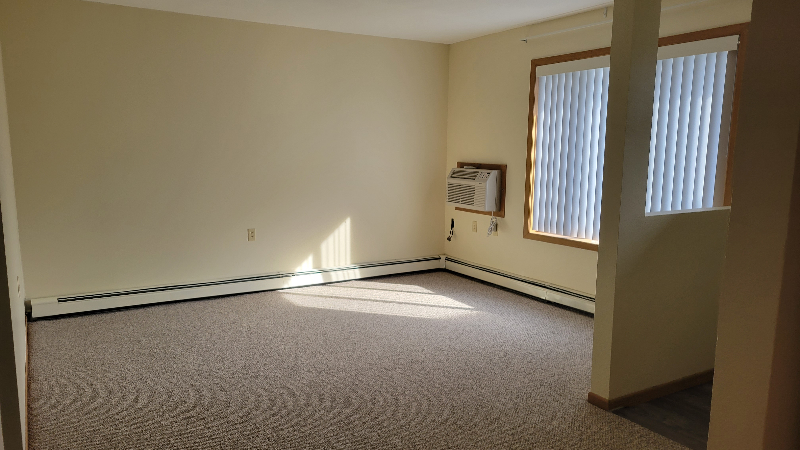 1011 13th Street North - Photo 2 of 6