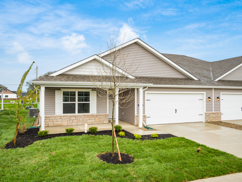 426 Emily Dr - Photo 2 of 40