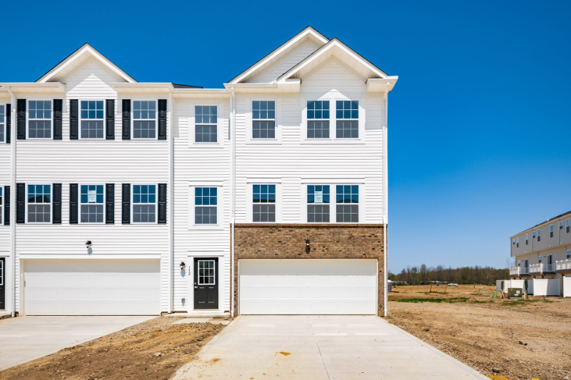 132 Weeping Willow Ln - Photo 2 of 46