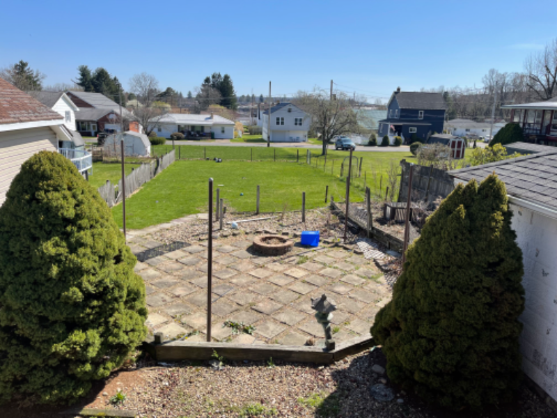 1466 Philadelphia St - Photo 3 of 18