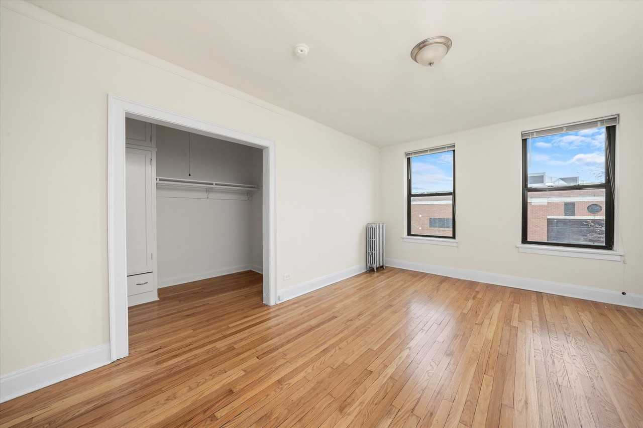 2715 NMA LLC - Photo 7 of 32