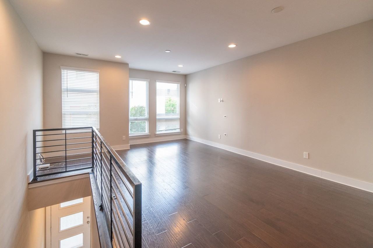 439 Southend Crossing Ln - Photo 7 of 38