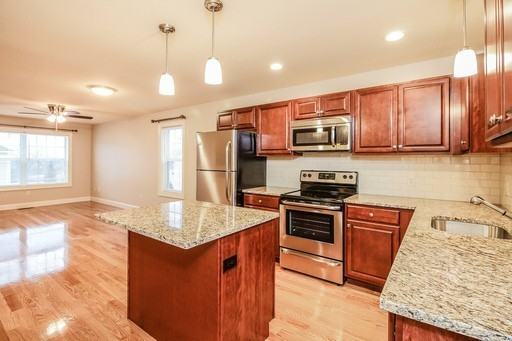 Ledyard Meadows - Bld 300-400 - Photo 3 of 50