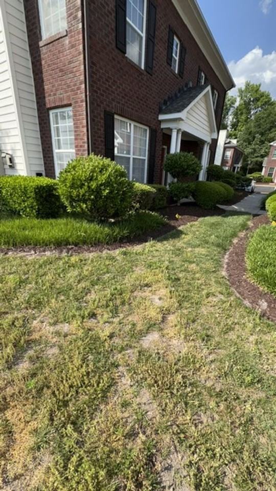 5821 Ludington Dr - Photo 2 of 17