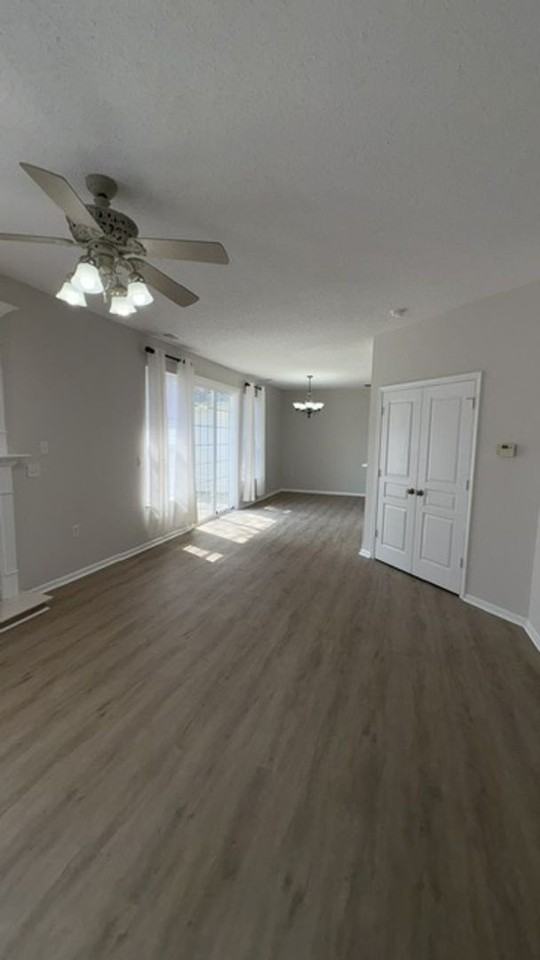5821 Ludington Dr - Photo 6 of 17