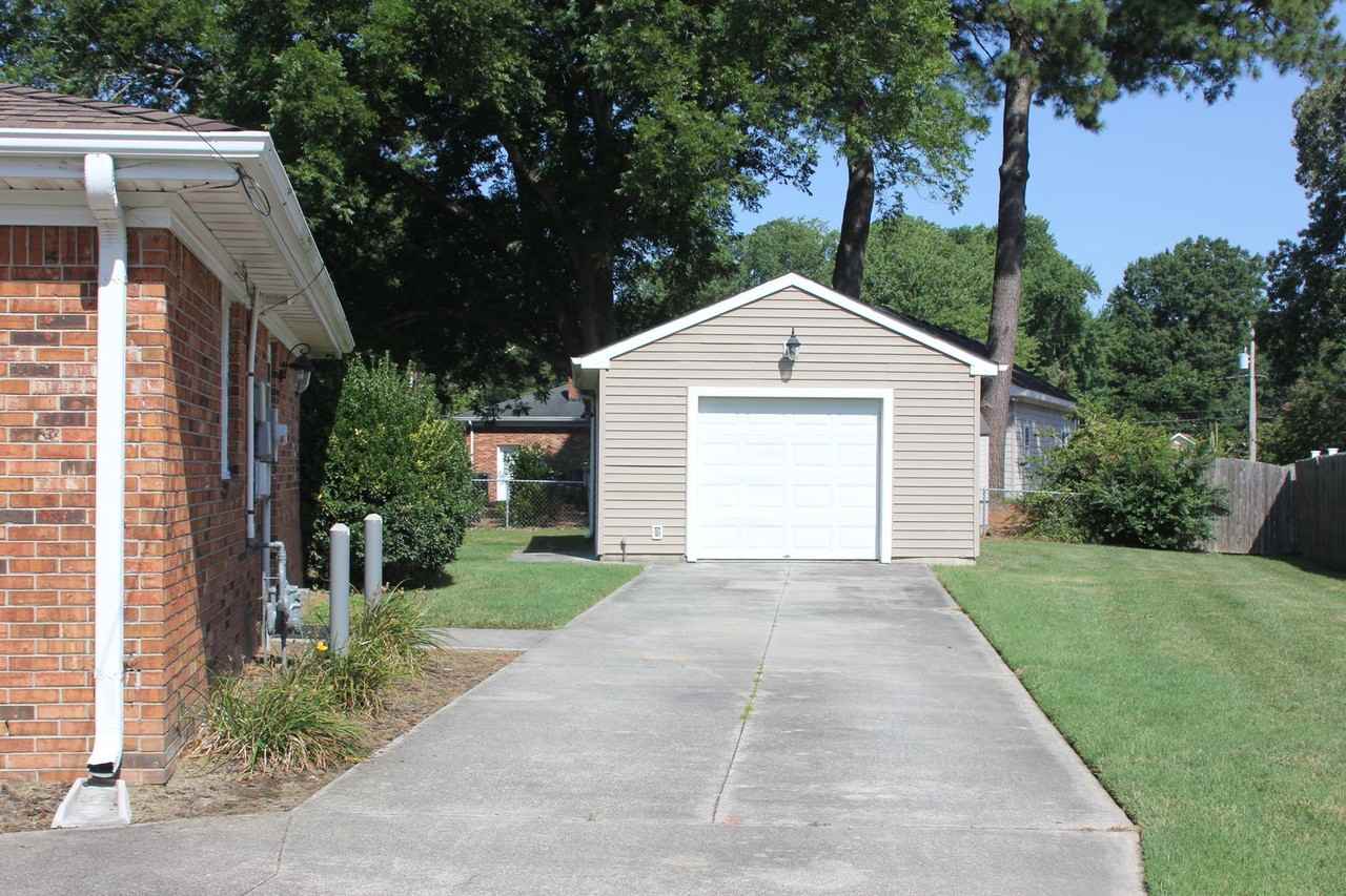 2349 Custom Cir - Photo 5 of 34