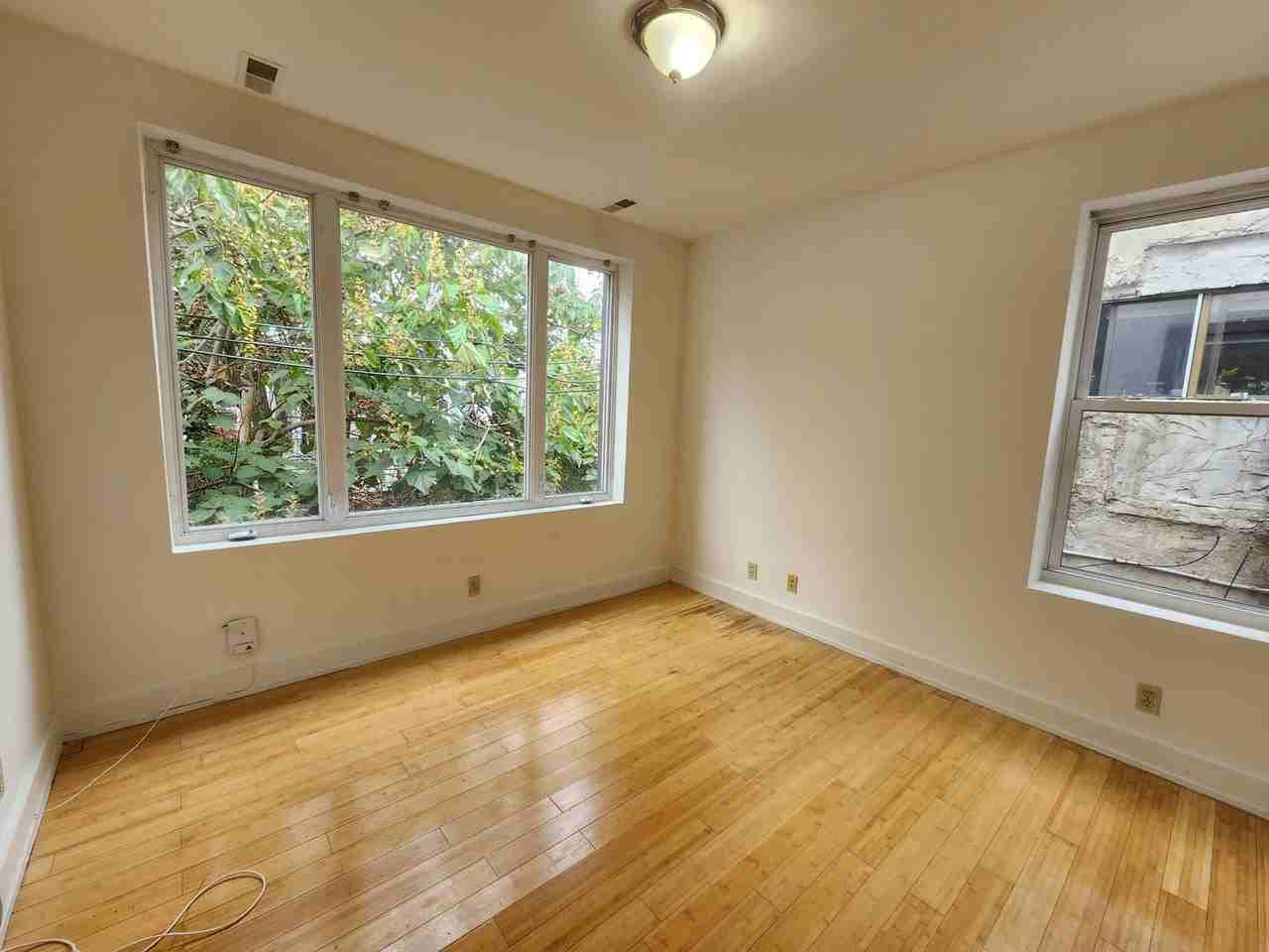 2941 W Girard Ave - Photo 5 of 15