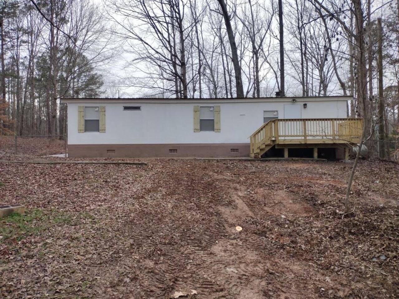 175 Ginny Ln - Photo 3 of 17