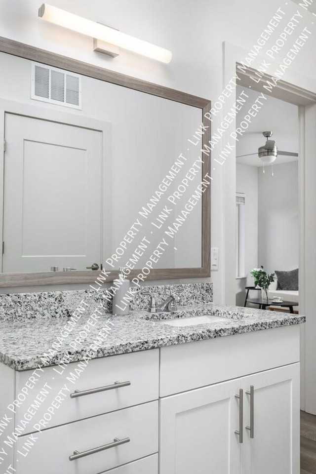 245 245 W 26th St - Flats Model 237 - Photo 5 of 35