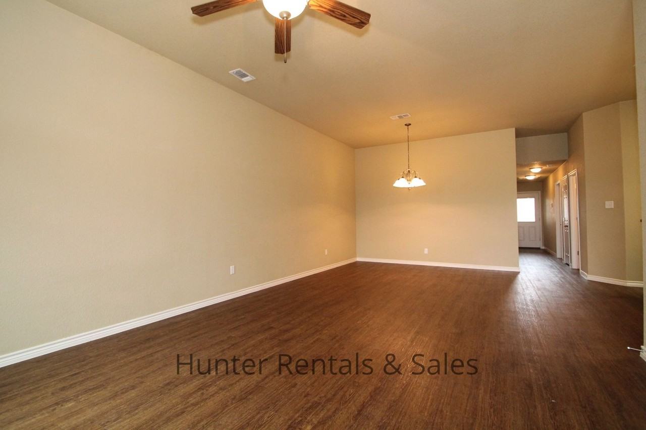 301 Study Hall Loop Apt B - Photo 5 of 25