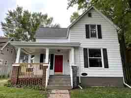 featured image of 1037 E Front St