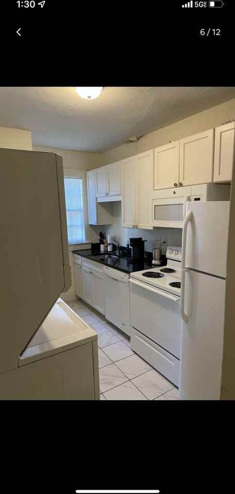 1017 Queen City Ave - Photo 4 of 10