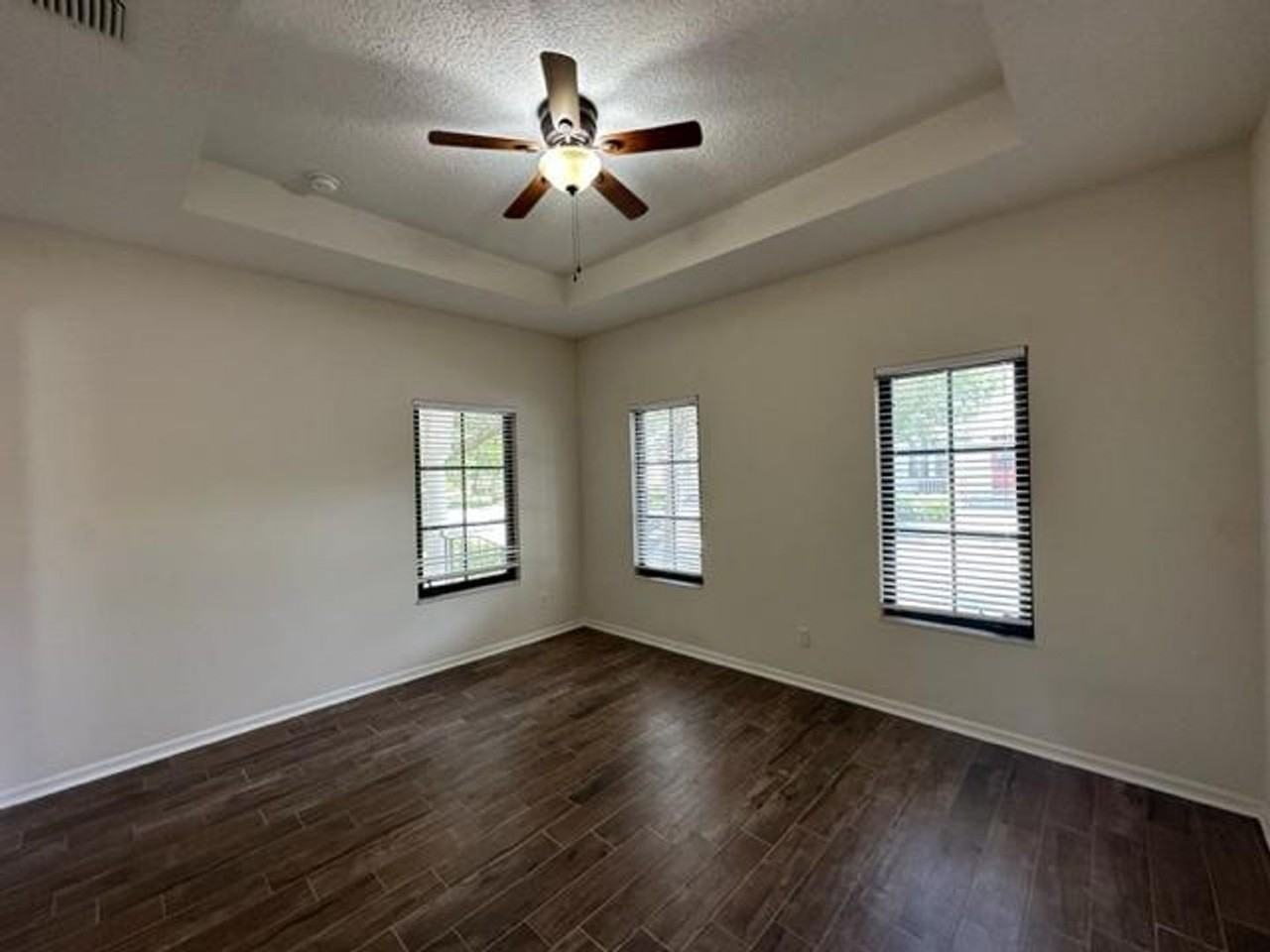 906 Pawstand Rd - Photo 6 of 29