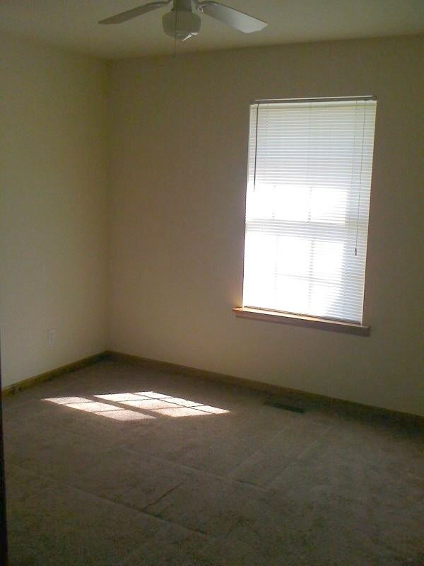 310B Tarver St Se - Photo 5 of 7