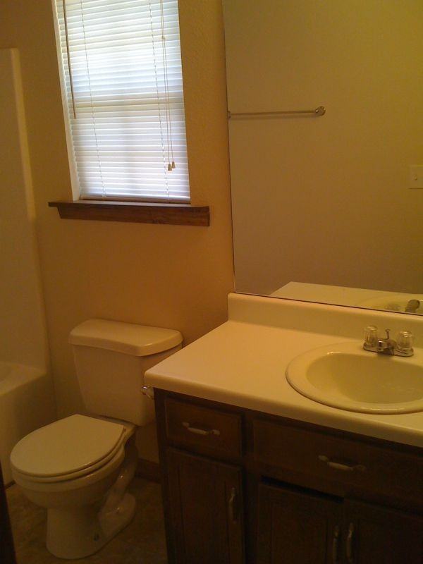 310B Tarver St Se - Photo 6 of 7