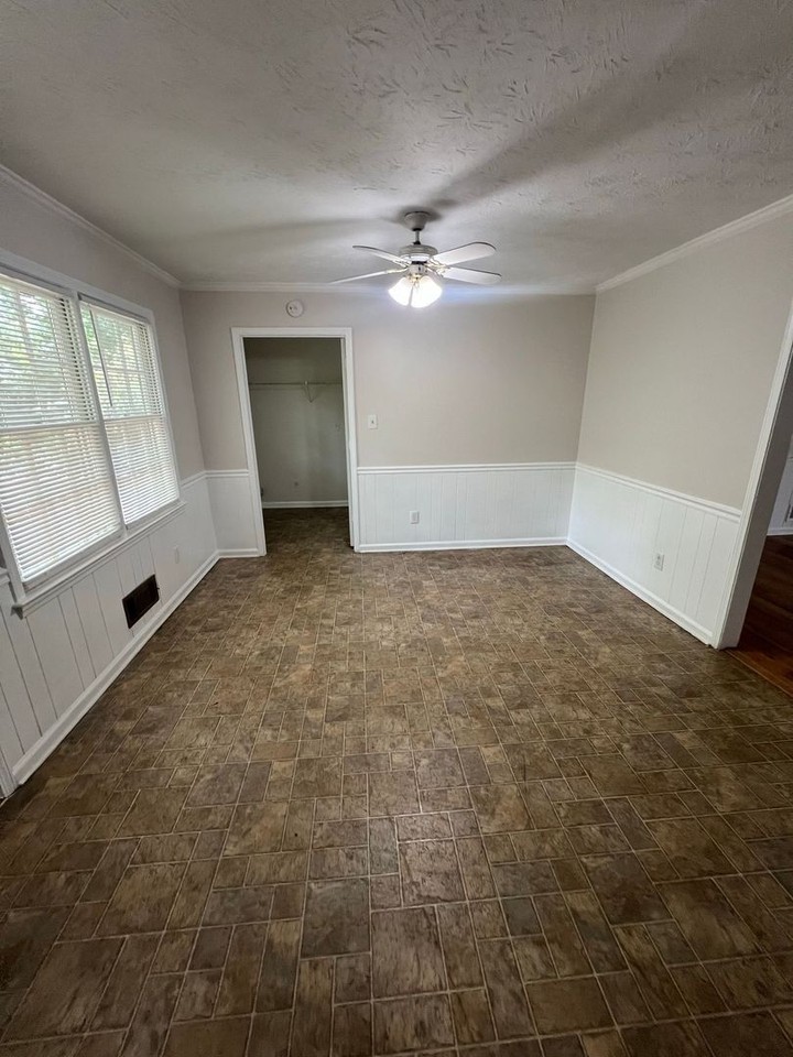 1250 Eli Ln - Photo 7 of 22
