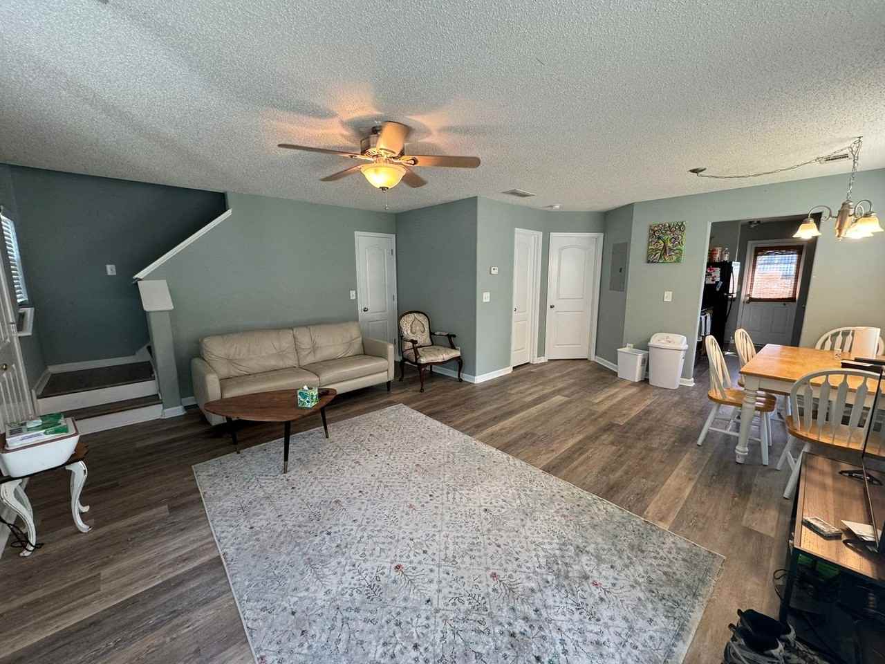 143 Fern Ridge Ct - Photo 4 of 17