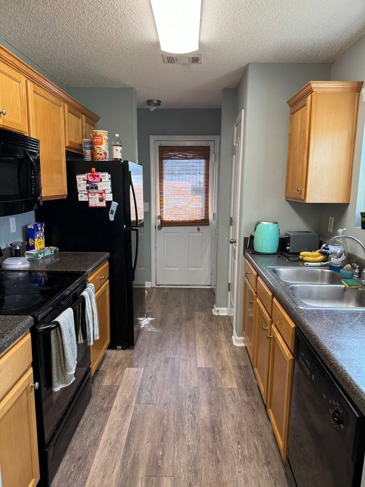 143 Fern Ridge Ct - Photo 7 of 17