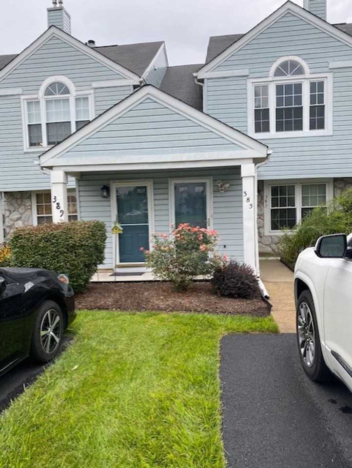 385 Independence Dr - Photo 2 of 34
