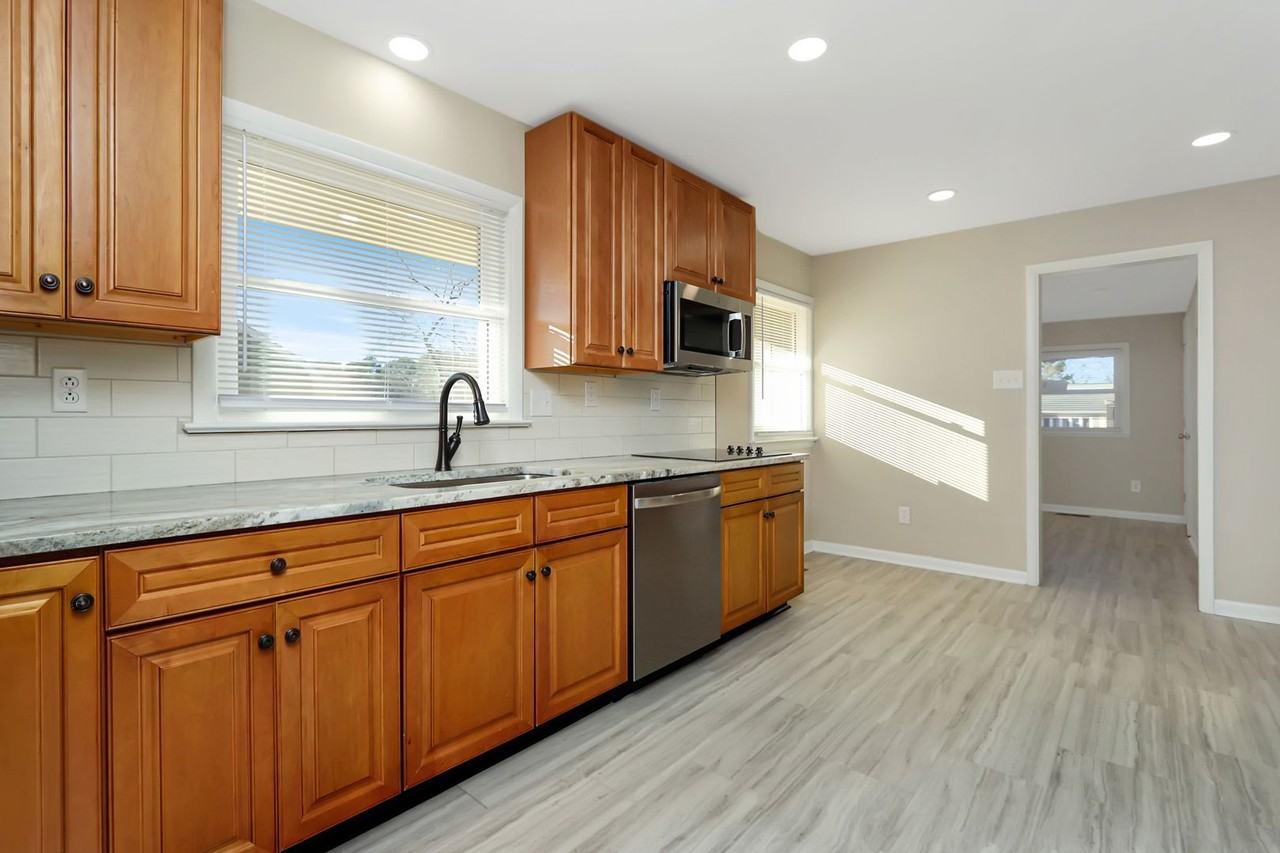 11 Sandpiper St - Photo 7 of 33