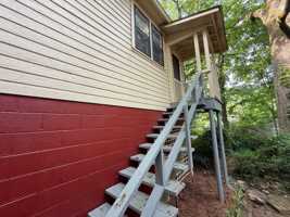 featured image of 202 E 11th St Se