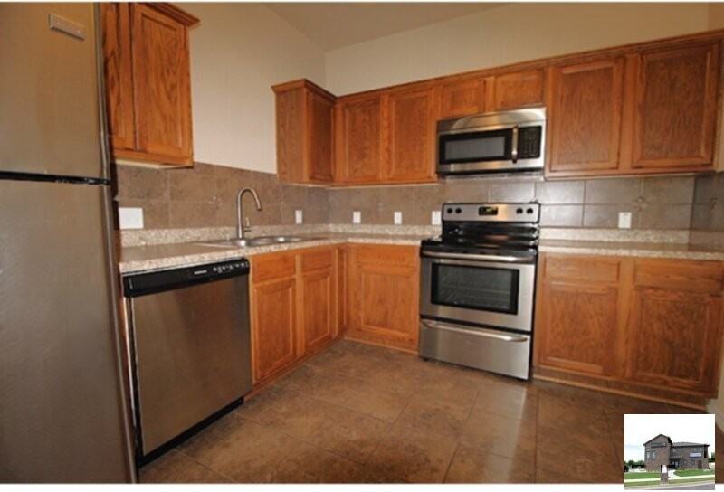 917 Brookview Drive #A - Photo 2 of 10