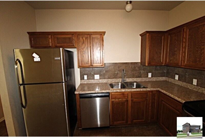 917 Brookview Drive #A - Photo 3 of 10