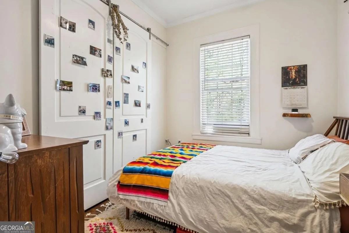 737 Barnett Street Northeast #NA - Photo 7 of 20