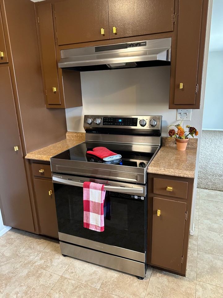 25863 Pacific St #21 - Photo 7 of 17