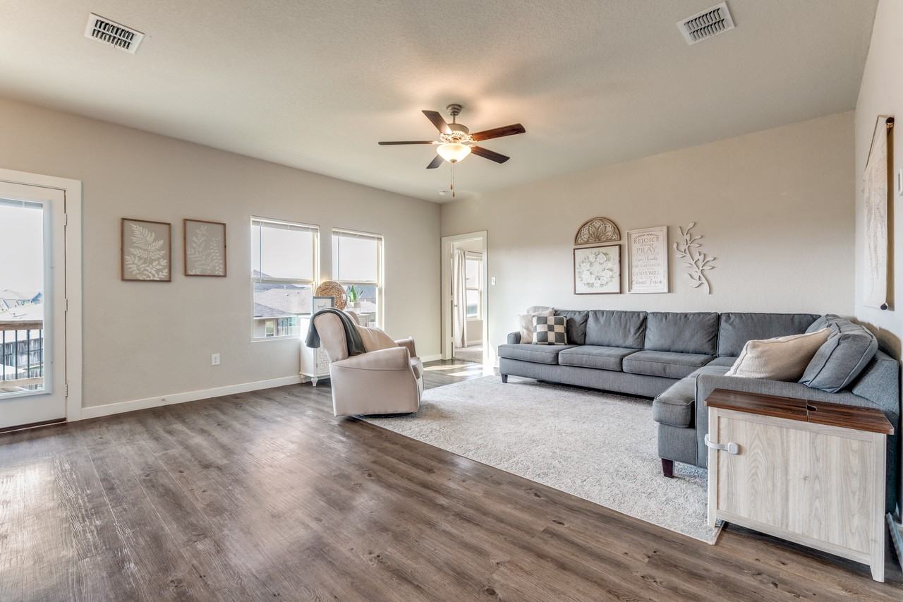 2427 Valencia Crst #NA - Photo 5 of 25