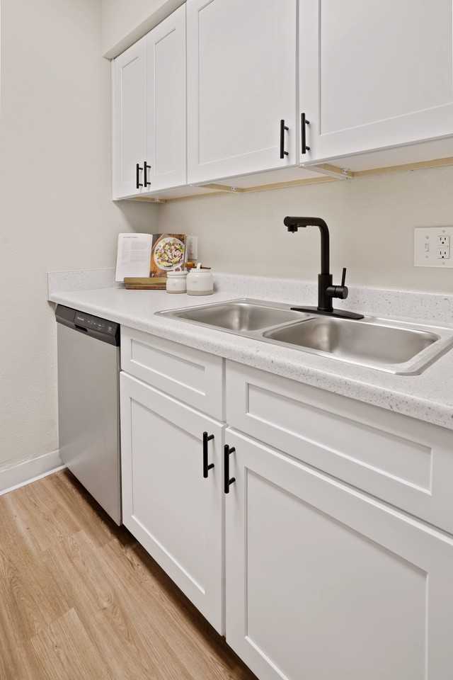 Proximity Apartment Homes - Photo 4 of 25