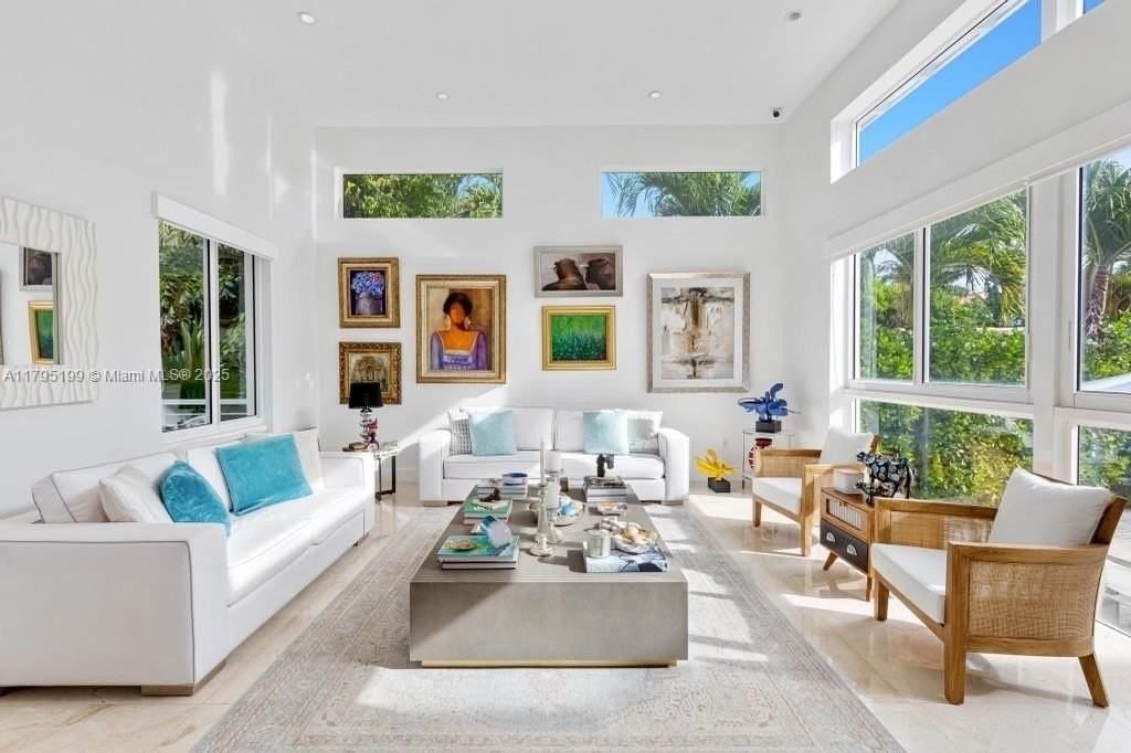 689 Glenridge Rd #0 - Photo 7 of 48