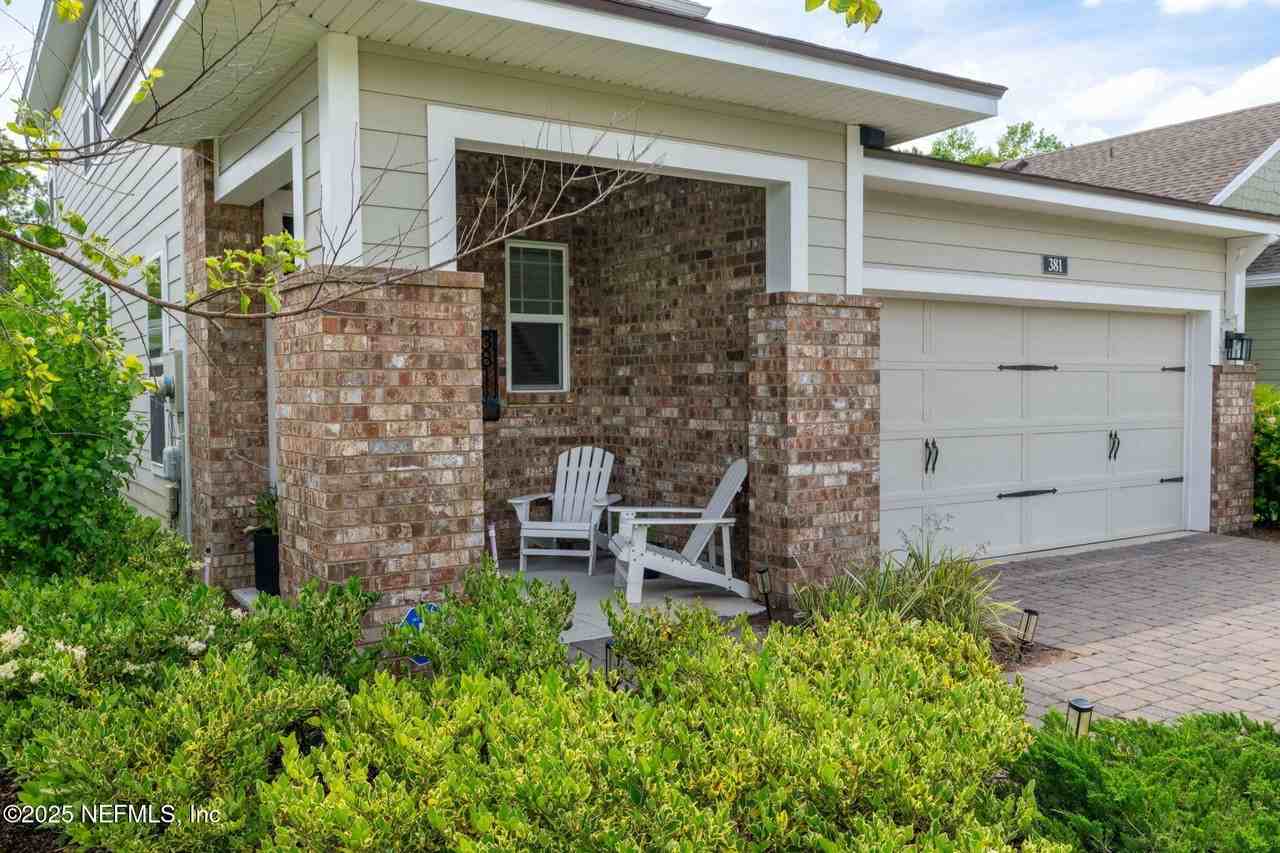 381 Pioneer Village Drive - Photo 4 of 50