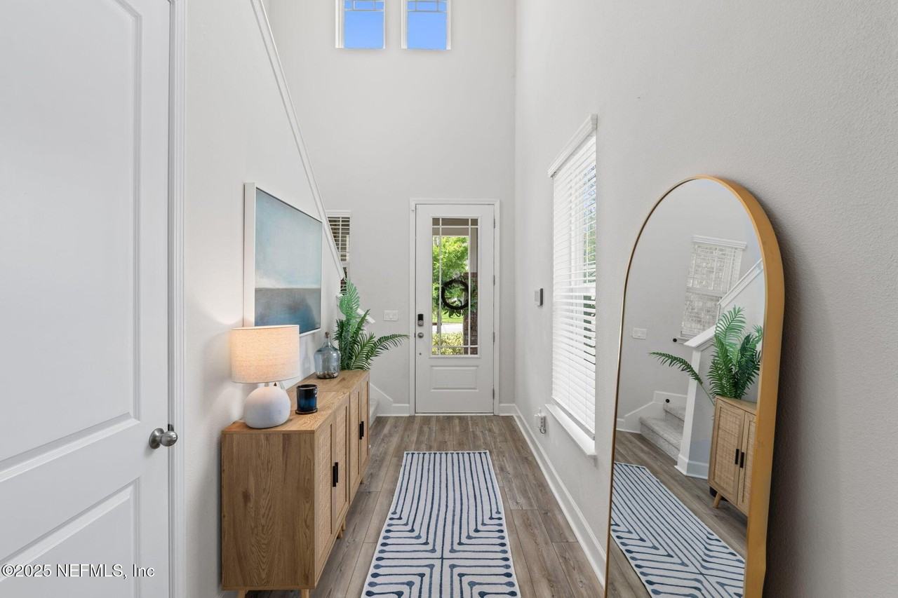 381 Pioneer Village Drive - Photo 7 of 50