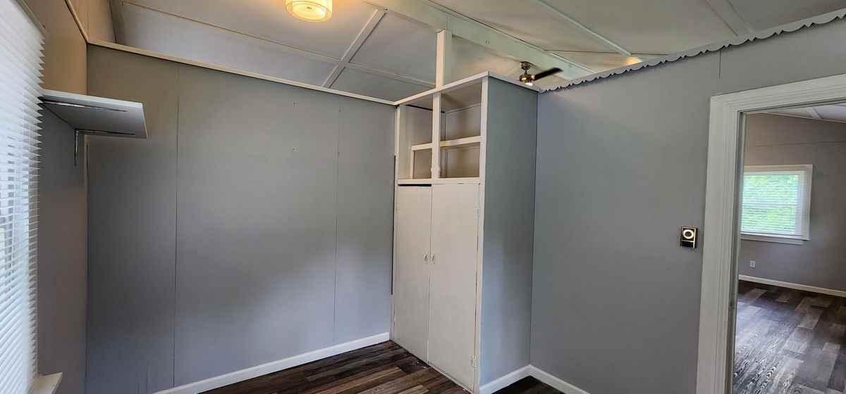 1936 Shawnee Way - Photo 3 of 11