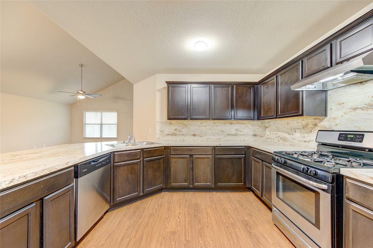 2019 Louetta Stream Way - Photo 7 of 42