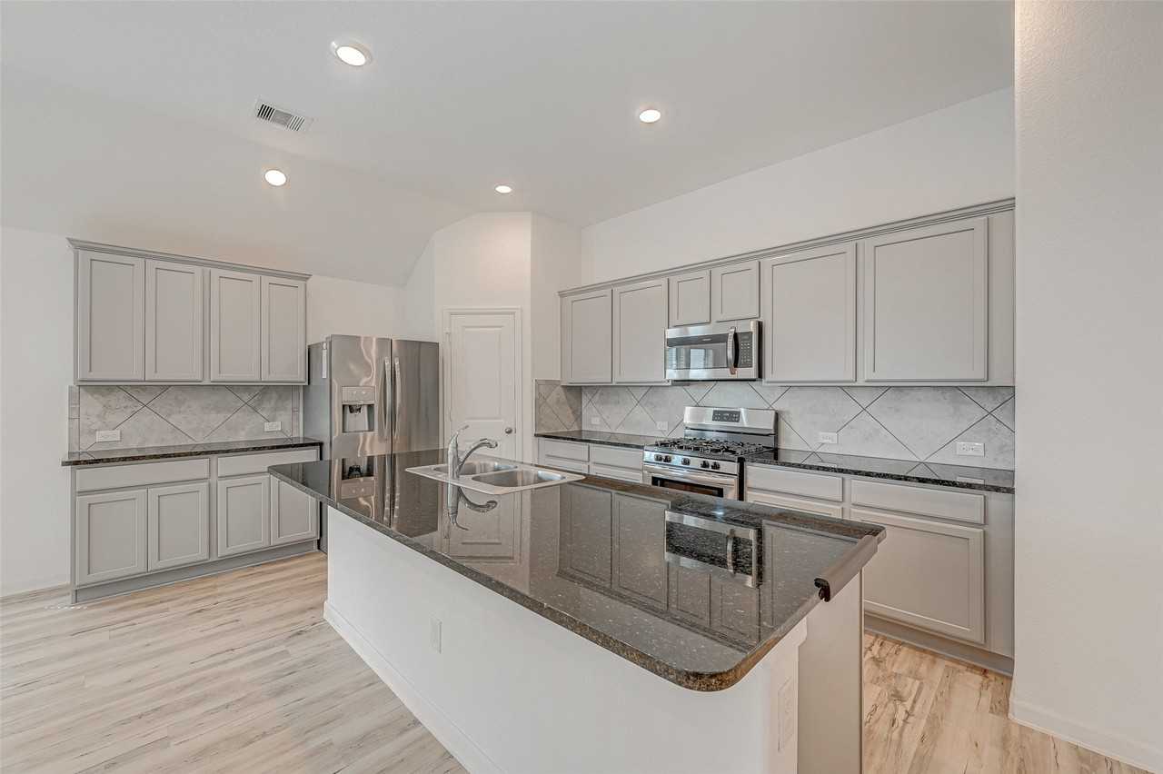 3718 Whirling Way - Photo 7 of 33