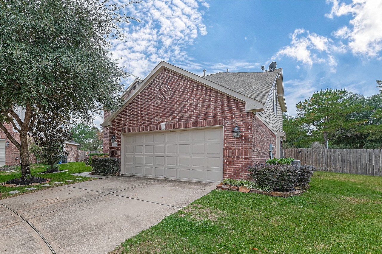 7106 Sagebranch Ct - Photo 2 of 50