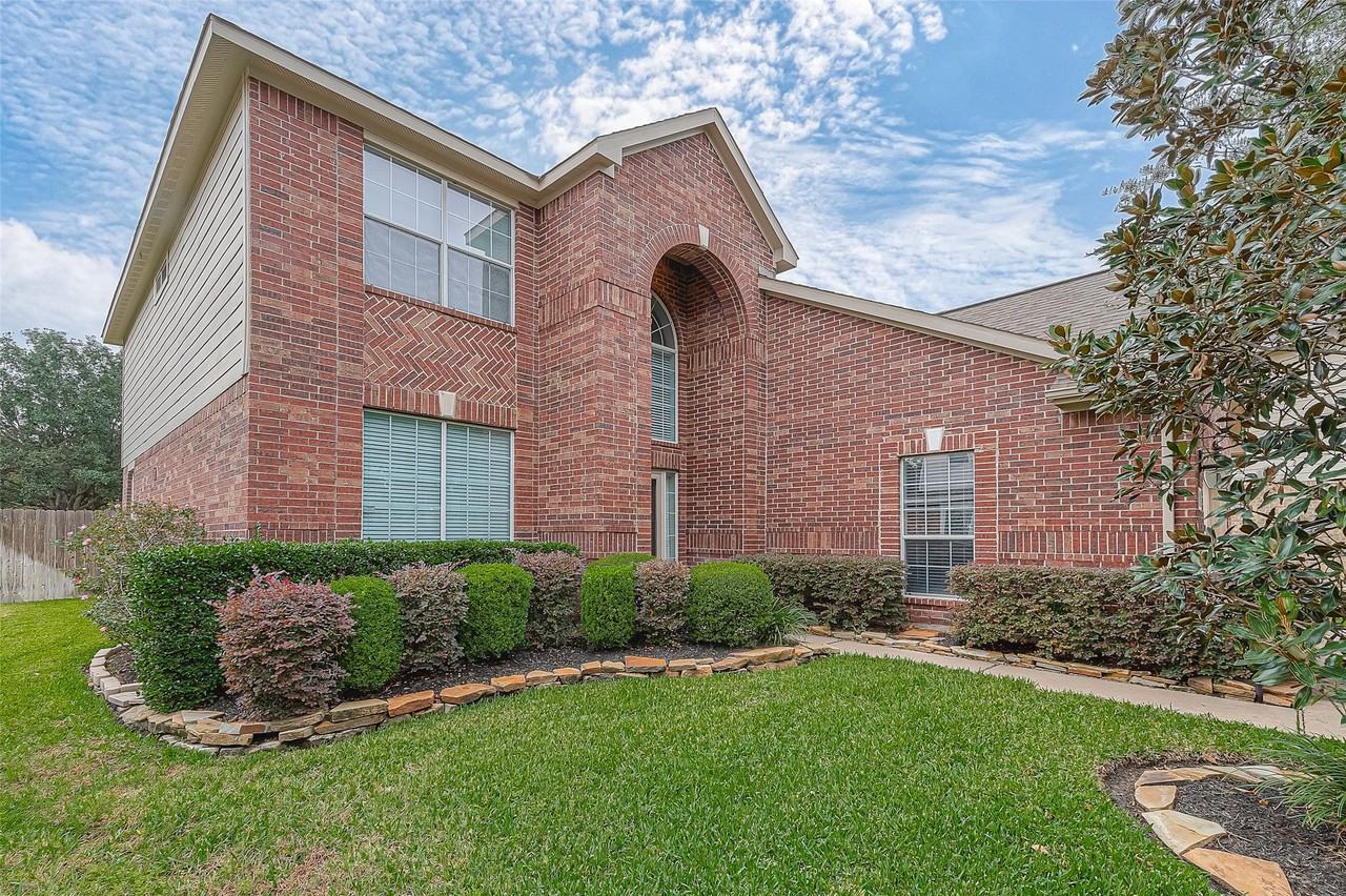 7106 Sagebranch Ct - Photo 3 of 50