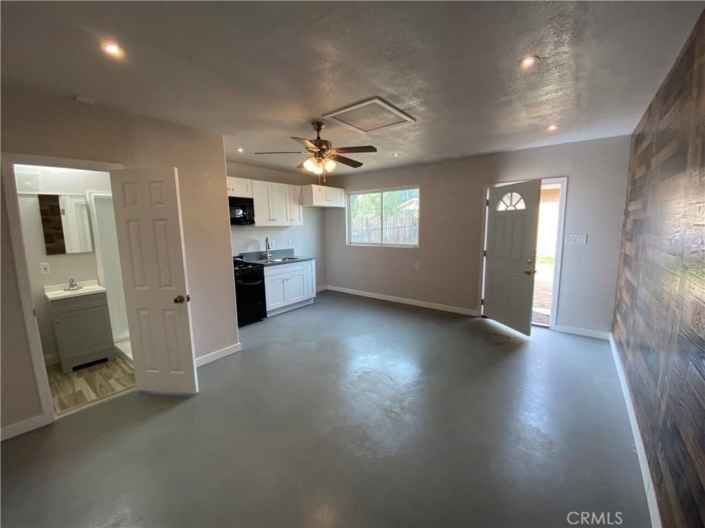 8251 Mission Boulevard - Photo 4 of 4