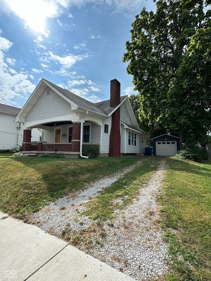 504 Elm St - Photo 2 of 21